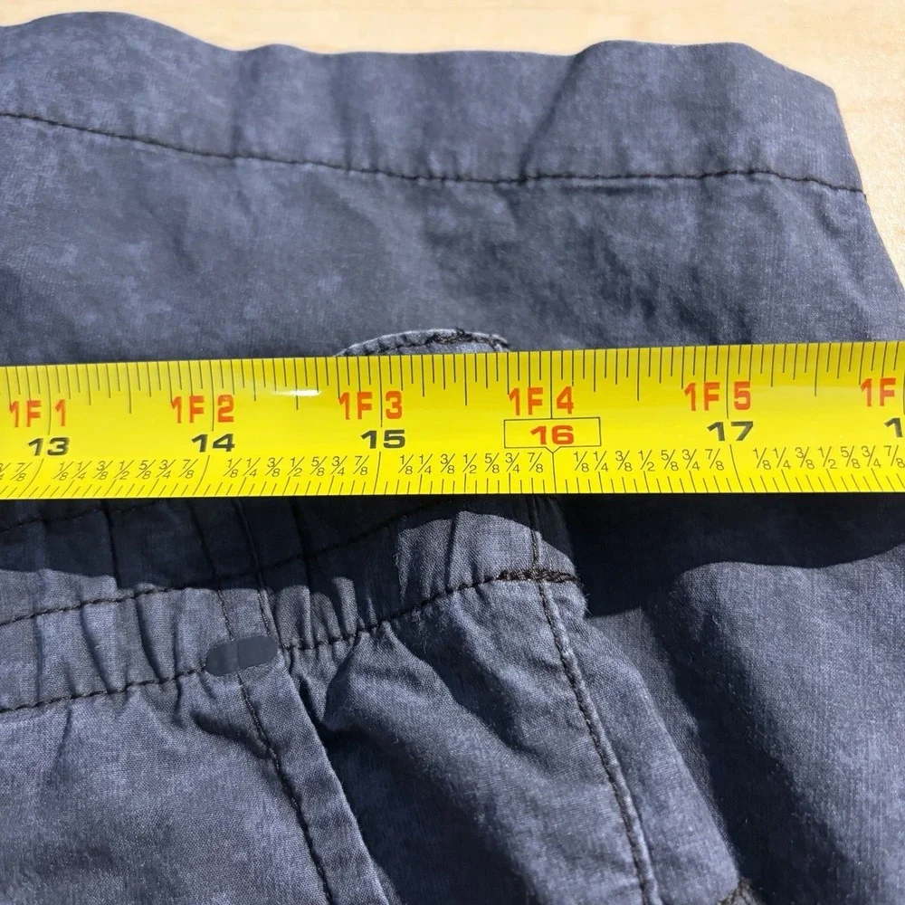American Eagle AE Flex Men's Medium Gray Performance Athletic Training Shorts